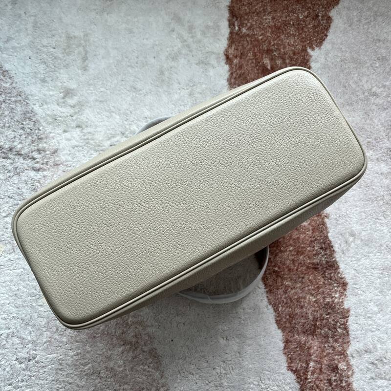 Gucci Beige GG canvas tote — Top Quality Replica