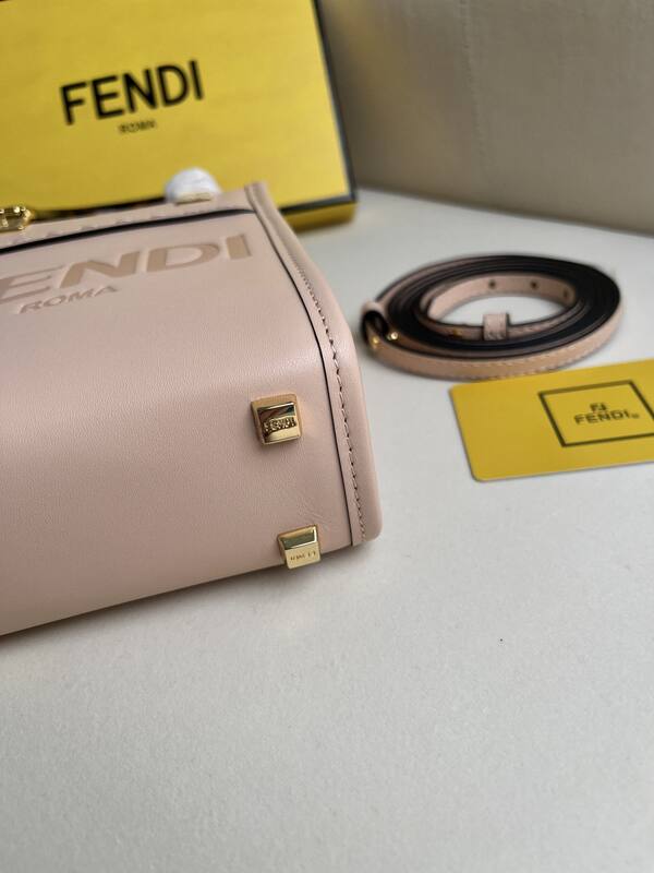 Fendi shoulder bag — Top Quality Replica