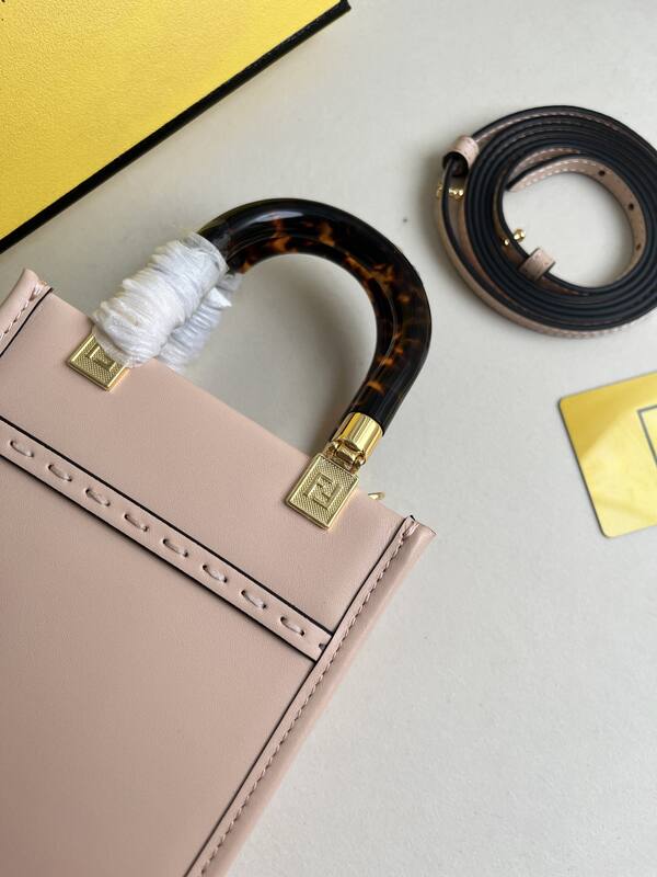 Fendi shoulder bag — Top Quality Replica