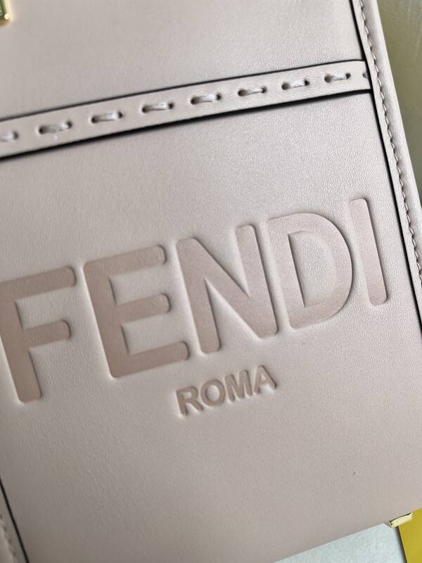 Fendi shoulder bag — Top Quality Replica