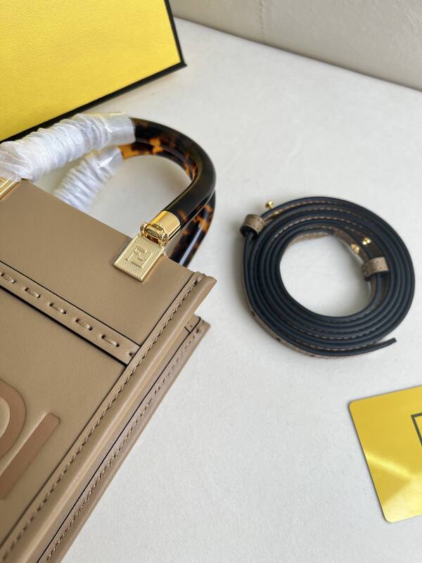 Fendi shoulder bag — Premium Replica