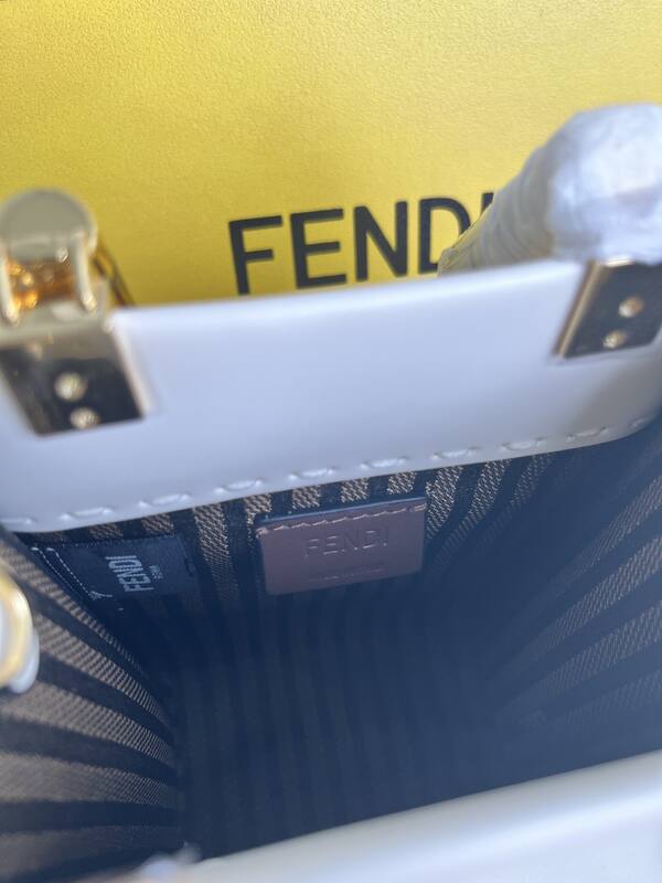 Fendi shoulder bag — 1:1 Replica