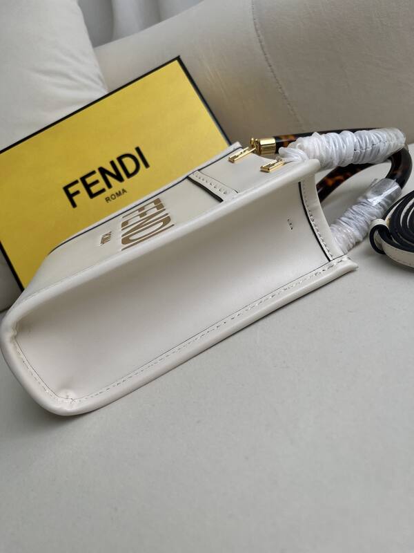 Fendi shoulder bag — 1:1 Replica