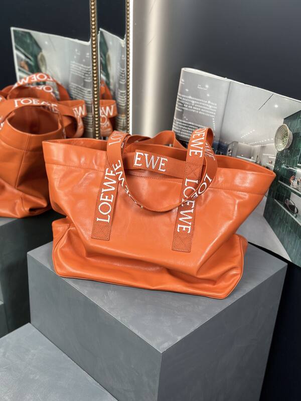 Loewe Red shoulder bag — Premium Replica