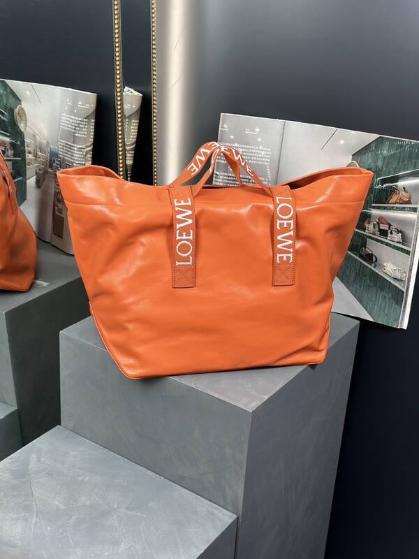 Loewe Red shoulder bag — Premium Replica