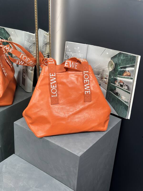Loewe Red shoulder bag — Premium Replica