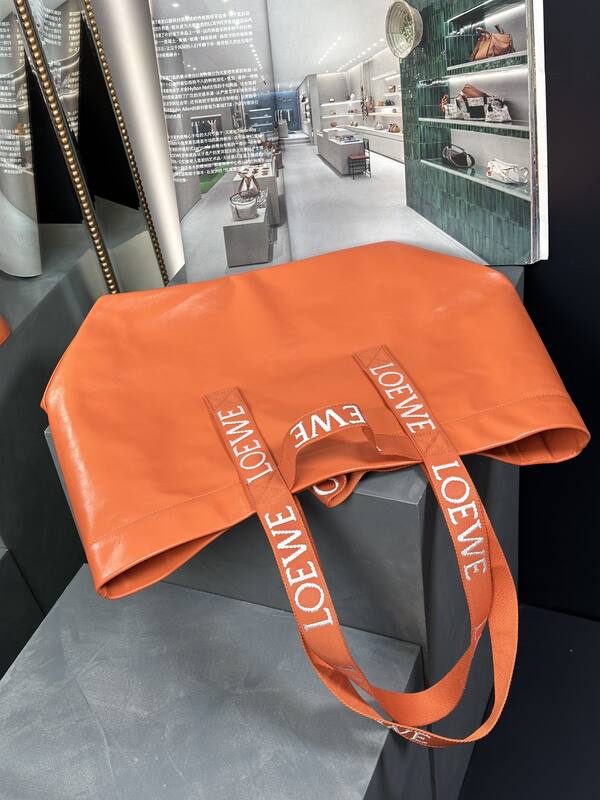 Loewe Red shoulder bag — Premium Replica