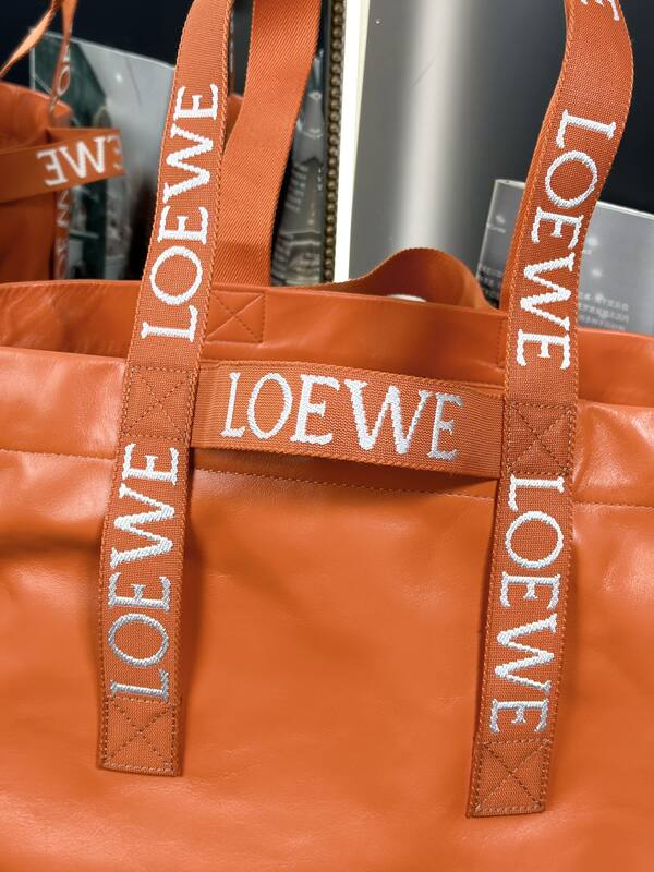 Loewe Red shoulder bag — Premium Replica