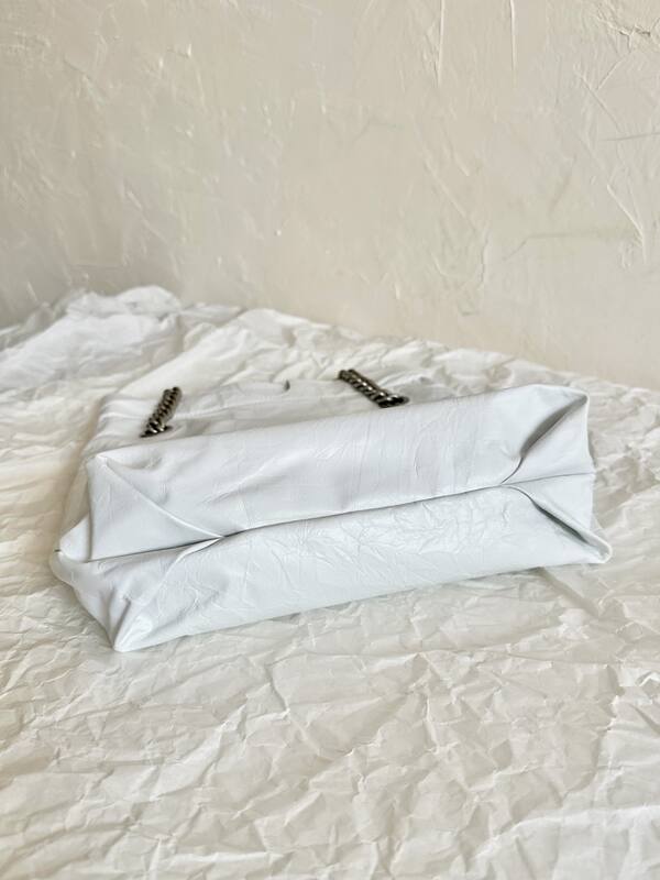 Balenciaga White 25x18x10cm shoulder bag — 1:1 Replica