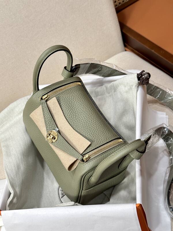Hermes Lindy Vert Amande Green crossbody — Top Quality Replica
