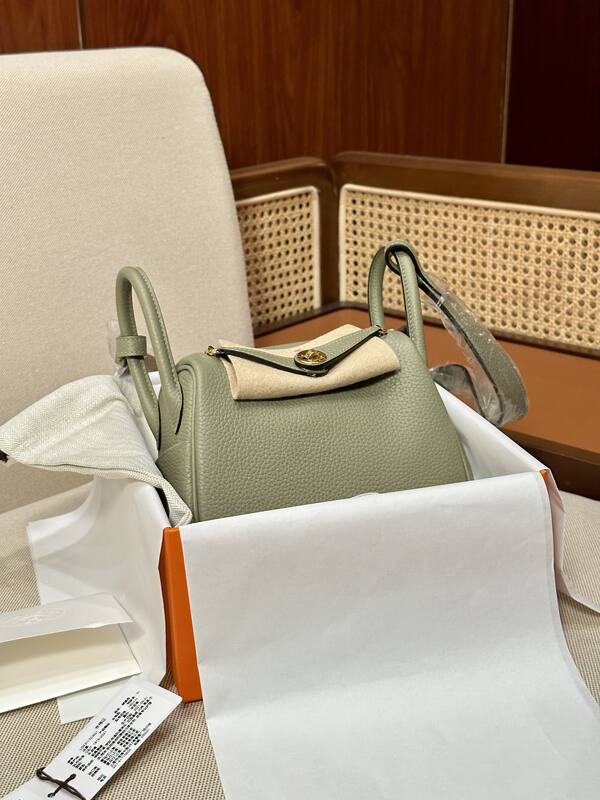 Hermes Lindy Vert Amande Green crossbody — Top Quality Replica