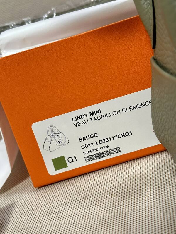 Hermes Lindy Vert Amande Green crossbody — Top Quality Replica