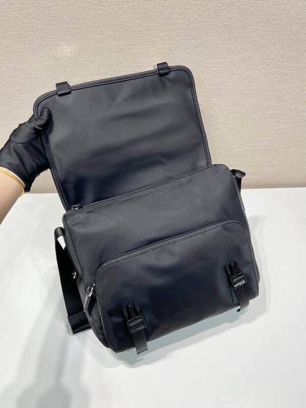 Prada Nylon black 28x22x12cm messenger bag — AAA Quality Replica