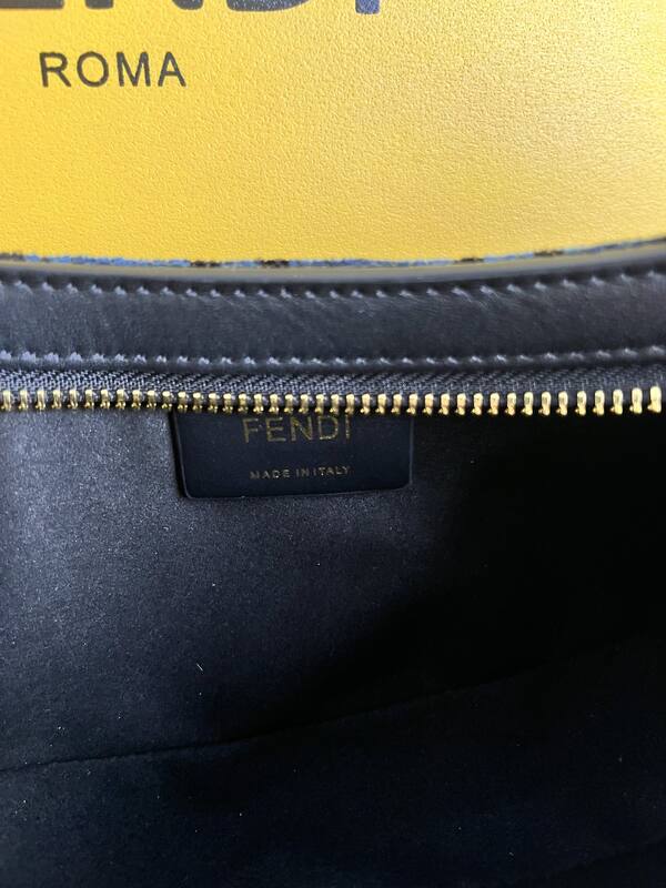 Fendi shoulder bag — 1:1 Replica