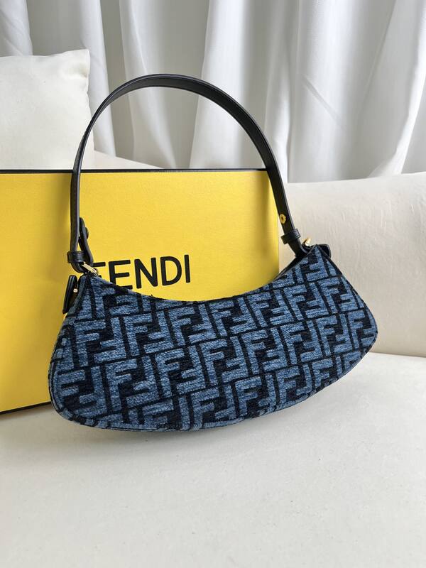 Fendi shoulder bag — 1:1 Replica
