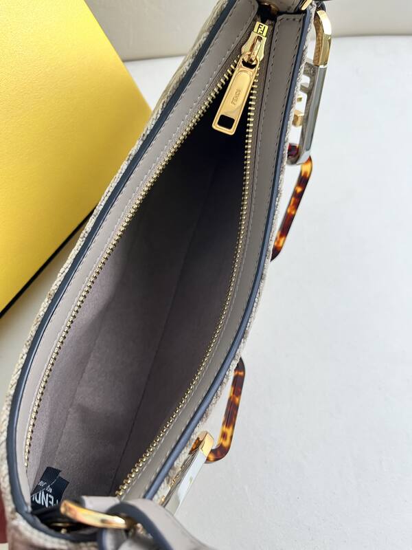 Fendi shoulder bag — Premium Replica