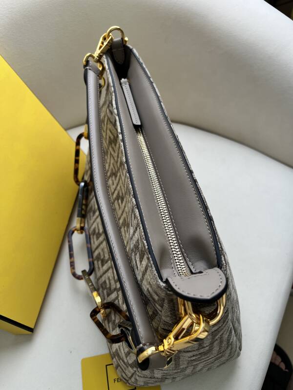 Fendi shoulder bag — Premium Replica