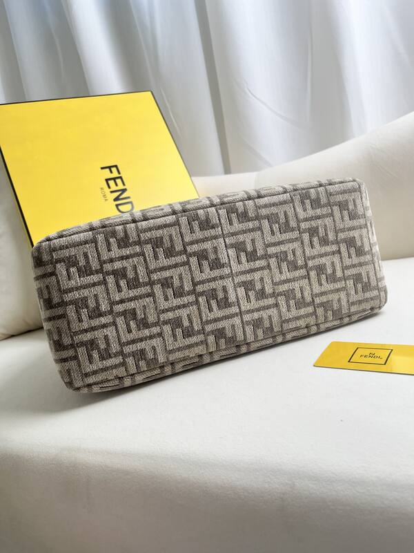 Fendi shoulder bag — Premium Replica