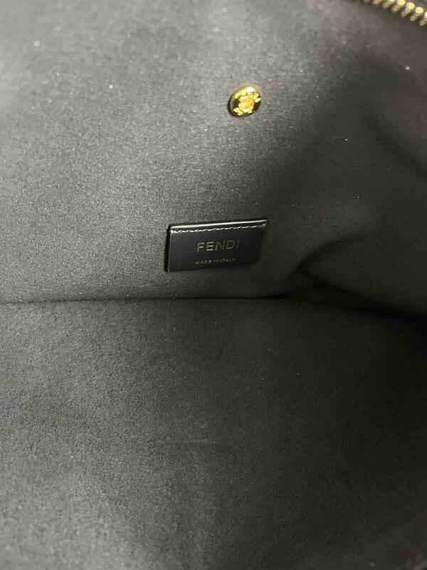 Fendi shoulder bag — Top Quality Replica