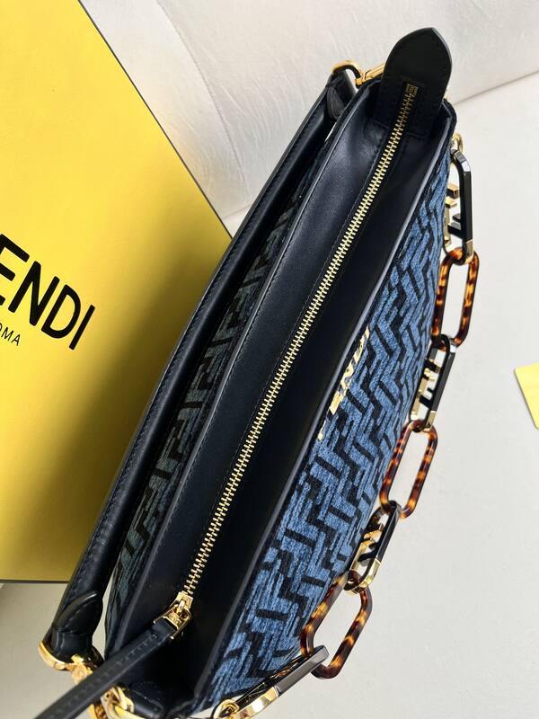 Fendi shoulder bag — Top Quality Replica