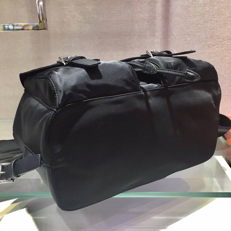Prada Nylon black 32x30x15cm backpack — 1:1 Replica