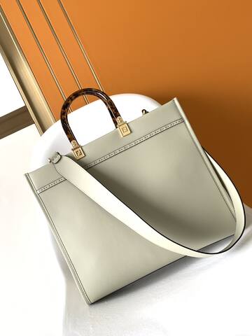 Fendi Green 30x22x12cm shoulder bag 1 1 Replica