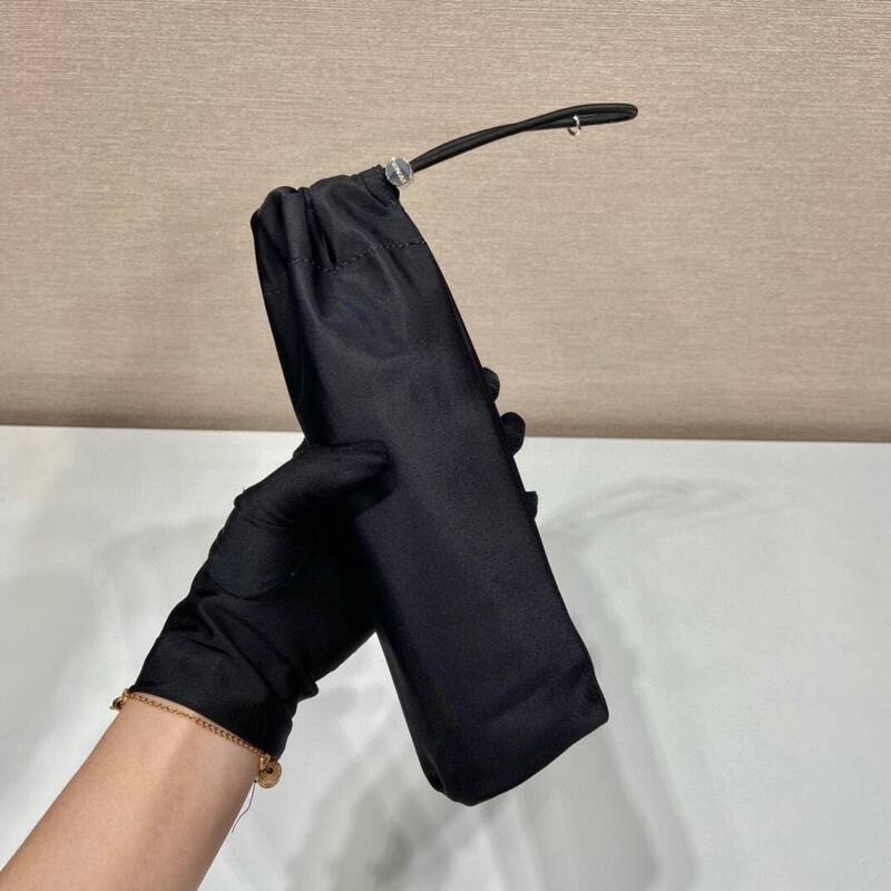 Prada Black shoulder bag — Premium Replica