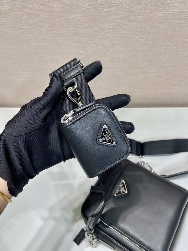 Prada Black 25x18x10cm shoulder bag — 1:1 Replica