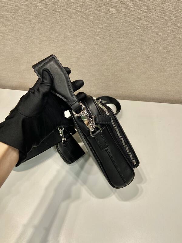 Prada Black 25x18x10cm shoulder bag — 1:1 Replica
