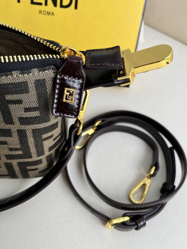 Fendi shoulder bag — AAA Quality Replica