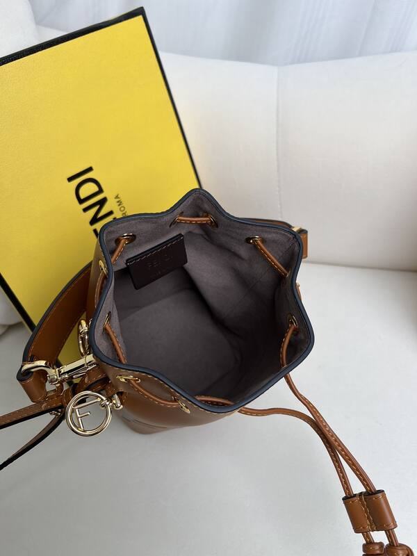 Fendi shoulder bag — 1:1 Replica
