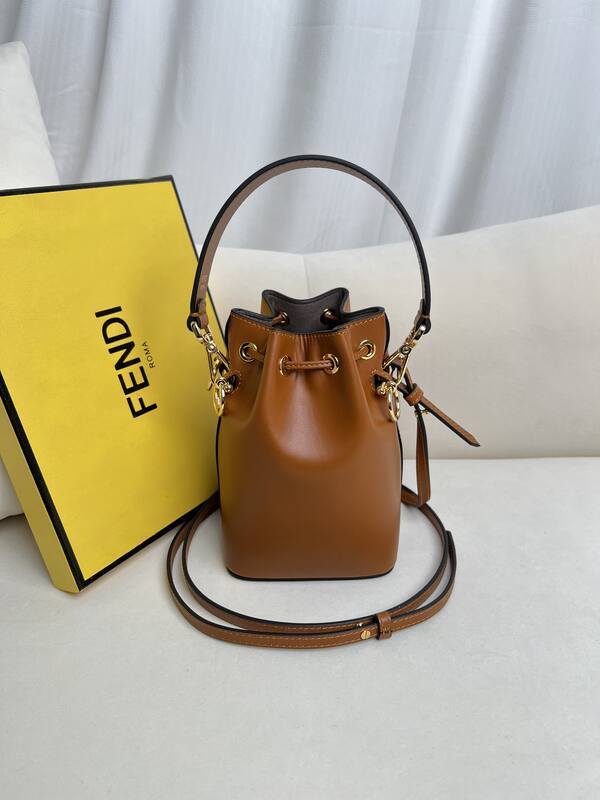 Fendi shoulder bag — 1:1 Replica