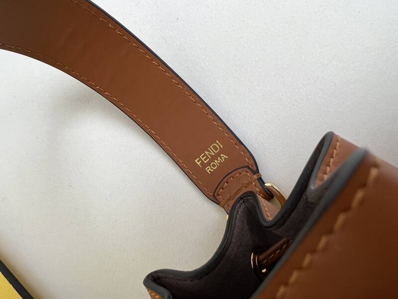 Fendi shoulder bag — 1:1 Replica