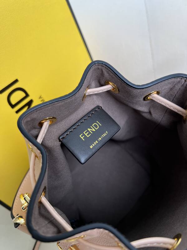 Fendi shoulder bag — Premium Replica