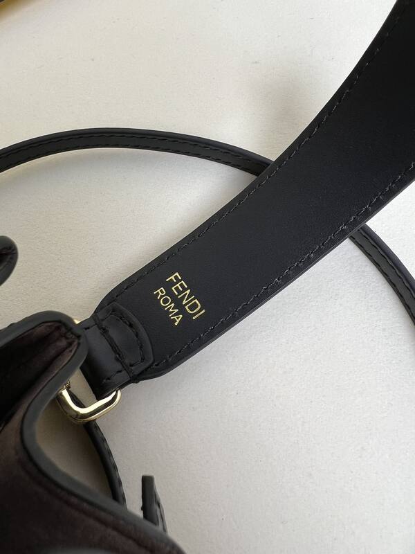 Fendi shoulder bag — 1:1 Replica