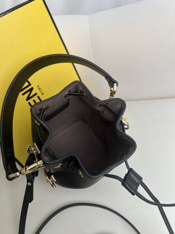 Fendi shoulder bag — 1:1 Replica