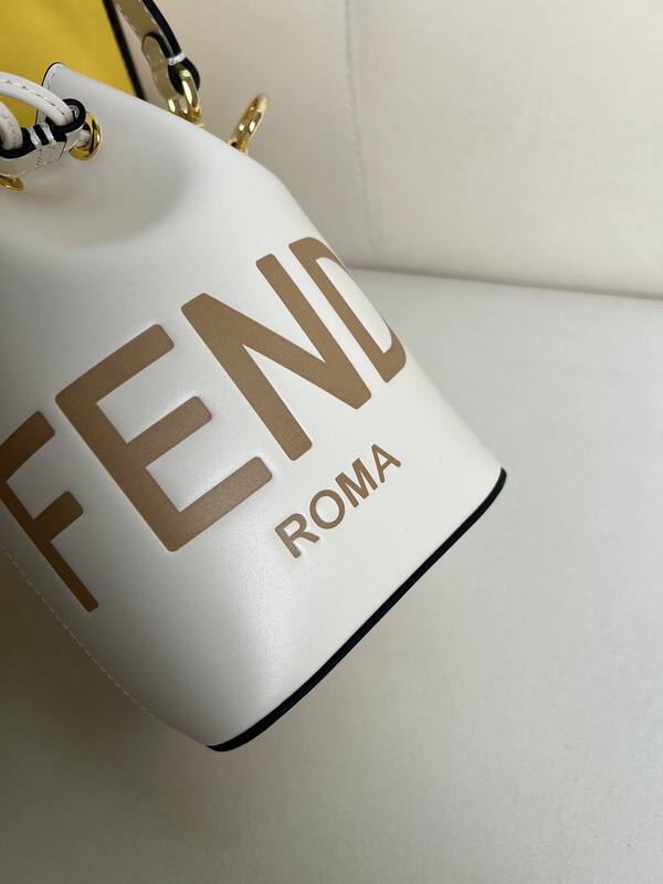 Fendi shoulder bag — AAA Quality Replica