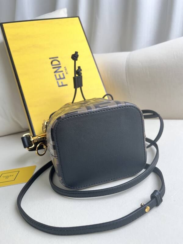 Fendi shoulder bag — Top Quality Replica