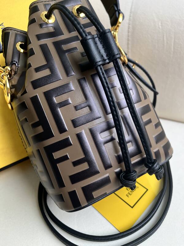 Fendi shoulder bag — Top Quality Replica
