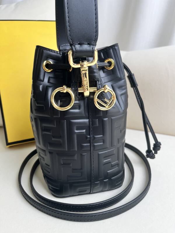 Fendi shoulder bag — Premium Replica