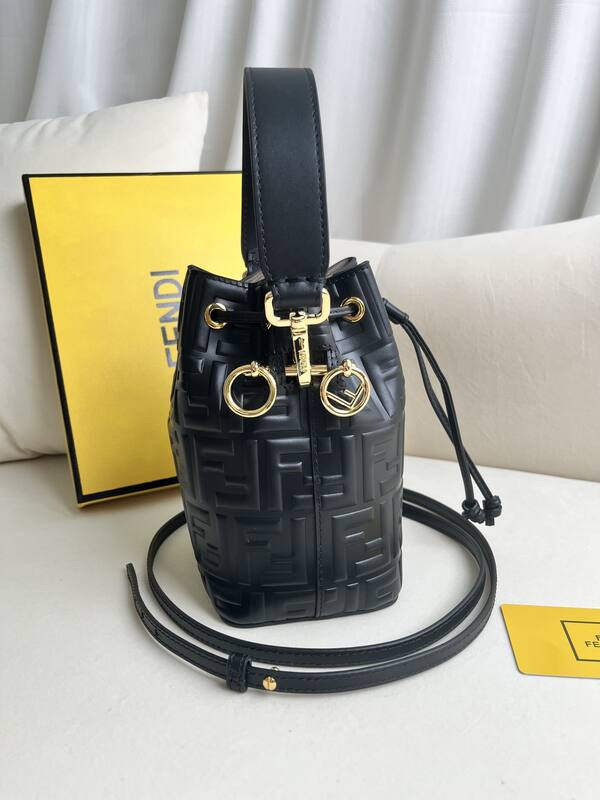 Fendi shoulder bag — Premium Replica
