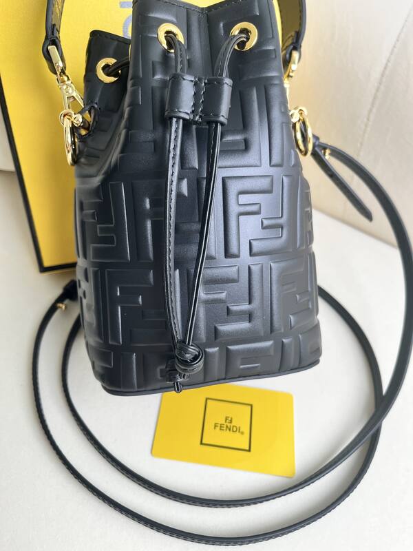 Fendi shoulder bag — Premium Replica