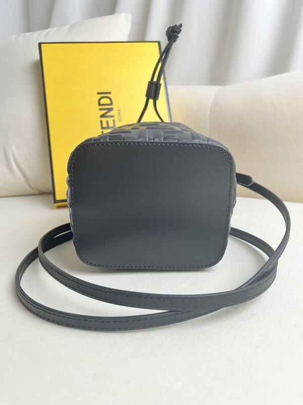 Fendi shoulder bag — Premium Replica
