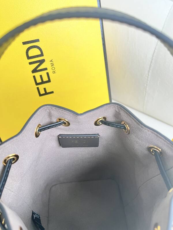 Fendi shoulder bag — Premium Replica