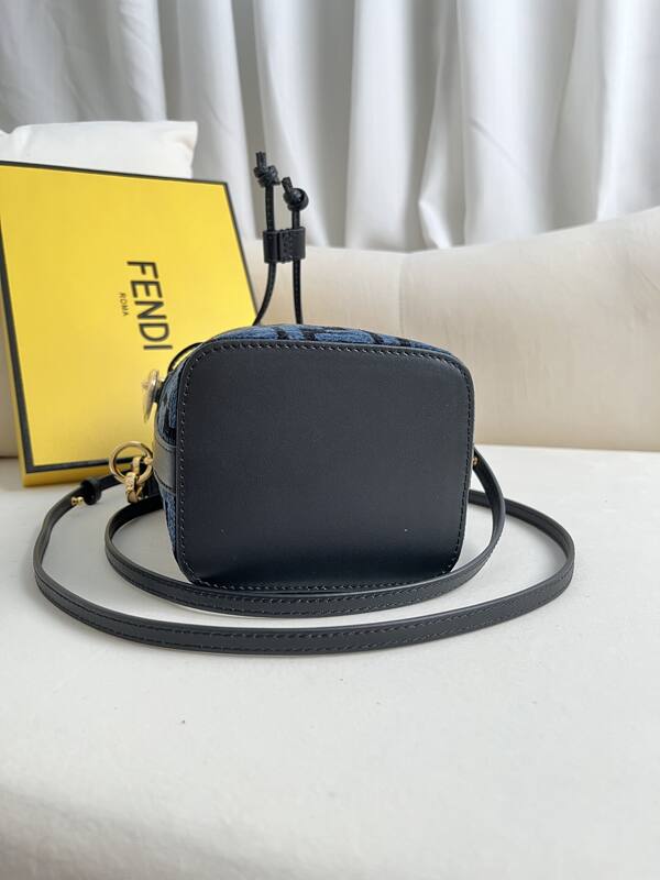 Fendi shoulder bag — 1:1 Replica