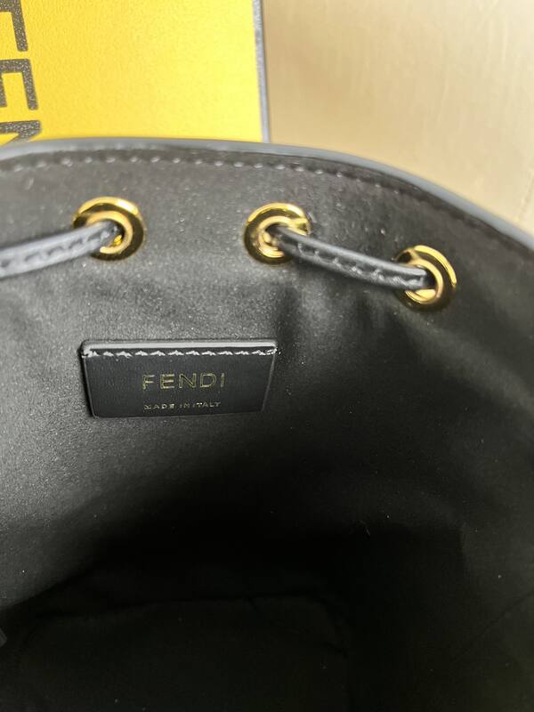 Fendi shoulder bag — 1:1 Replica