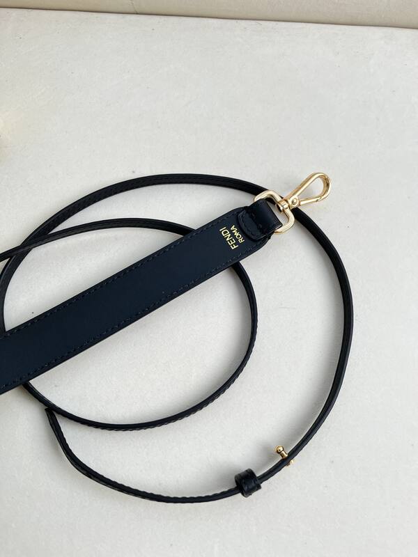 Fendi shoulder bag — 1:1 Replica