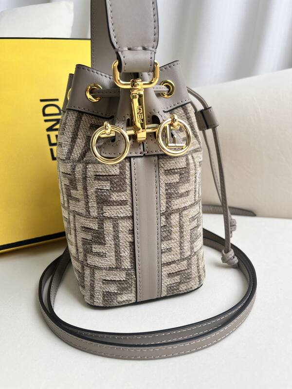 Fendi shoulder bag — AAA Quality Replica