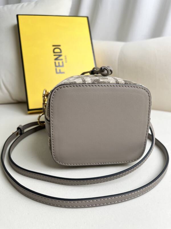 Fendi shoulder bag — AAA Quality Replica
