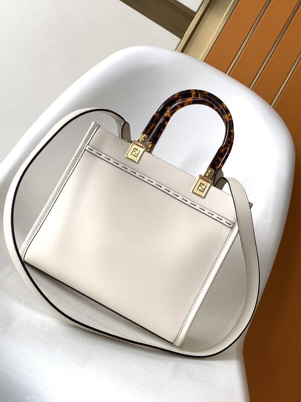 Fendi White 25x18x10cm shoulder bag — Top Quality Replica